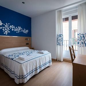 Habitación con Cama King